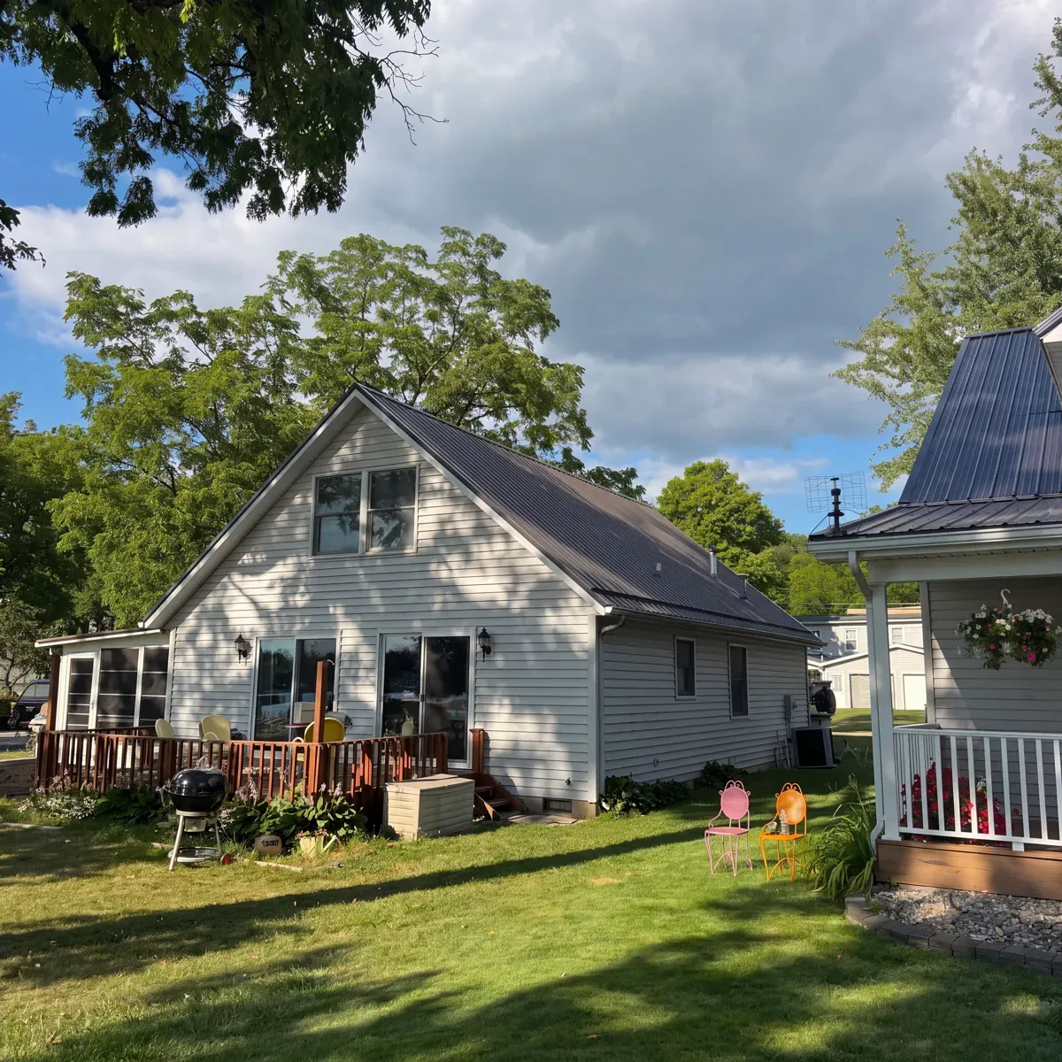 GNG Roofing completed metal roof project